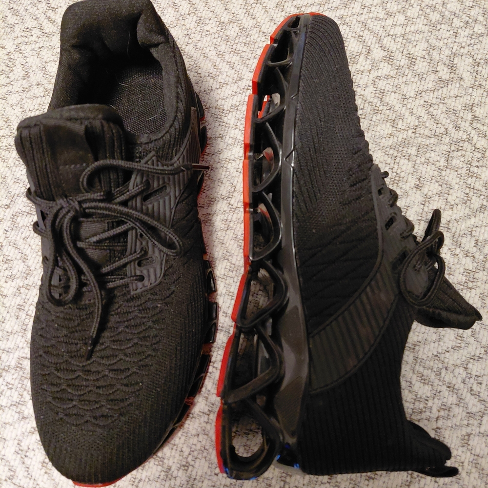 Black Athletic Men's Shoes From Amazon US Men’s 9 or 9.5 and a US Women’s 11